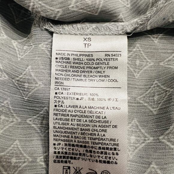 Banana Republic Women’s Grey Blouse Size XS, Geometric Pattern (A0128) - Picture 7 of 7